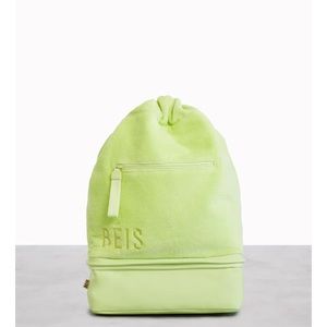 ⭐️⭐️NEW⭐️⭐️ BEIS The Terry Backpack Cooler
IN CITRON